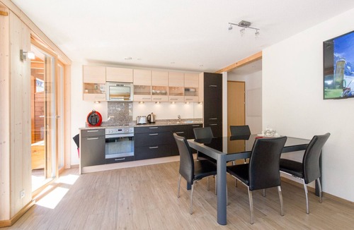Wengen Apartment | Chalet Belmont - perfect location, recently new