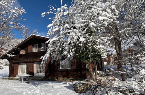 Hasliberg House | Chalet Flüehli Roth by Interhome