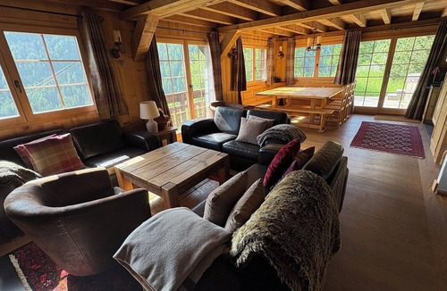 Grimentz Ski Chalet | Chalet for 14 people at 100 meters from the ski slopes : 2 double bedrooms with private bathroom - 1