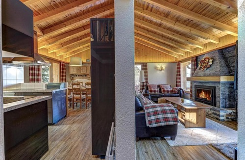 Mayens-de-Riddes Ski Chalet | Chalet Khione