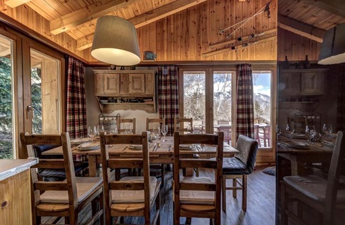 Mayens-de-Riddes Ski Chalet | Chalet Khione