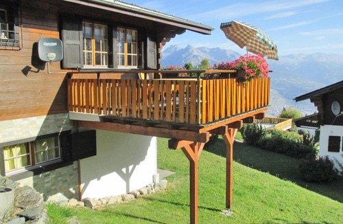 Nendaz Ski Chalet | Chalet L'Alouette by Interhome