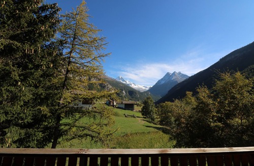 Evolene Ski Chalet | Chalet Le Bouquetin