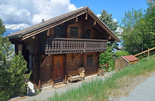 Les Mayens-de-Sion House | Chalet Le Trèfle by Interhome