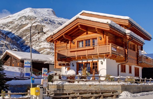 Zermatt Apartment | Chalet Ulysse Zermatt 4 guests/cosy/private garden/beautiful
