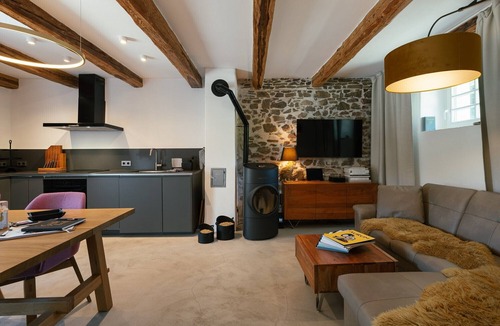 Laaben bei Neulengbach Ski Chalet | Chalet 'Weidehaus De Luxe' with Mountain View, Private Terrace and Wi-Fi