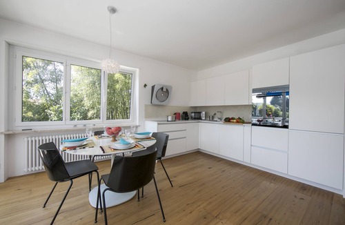 Ascona Apartment | Charm Apartment with Balcony and Parking, Ascona, Switzerland