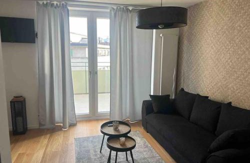 Eaux-Vives Jeu-de-l'Arc Apartment | Charmant Studio
