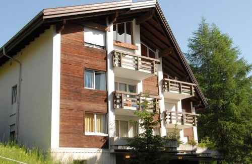Murren Apartment | Charming and cosy apartment (sleeps 4-6 people) in a beautiful mountain village