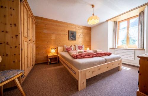 Lavin Apartment | Chasa Plazza Gronda