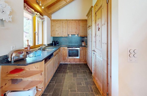 Celerina-Schlarigna Apartment | Chesa Iva is situated in one of the most sought-after residential locations in C