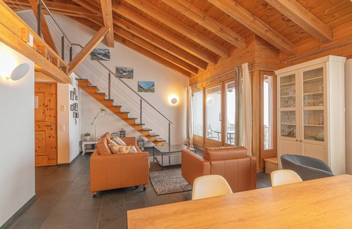 Maloja Apartment | Chesa Mira Margna – Bright Attic Apartment with a View of Piz Margna