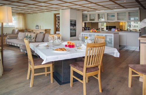 Sankt Moritz-Bad Apartment | Chesa Piz Mezdi - St. Moritz by Interhome