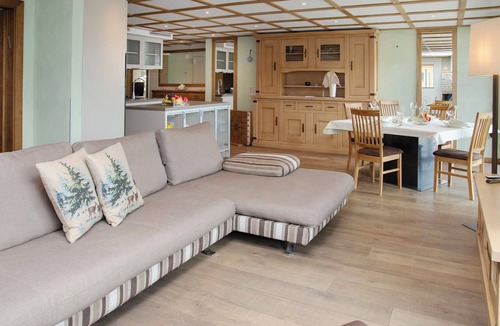 Sankt Moritz-Bad Apartment | Chesa Piz Mezdi - St. Moritz by Interhome