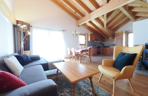 Stampa Apartment | Chesa Trais Fluors - Spacious living in a quiet location Maloja