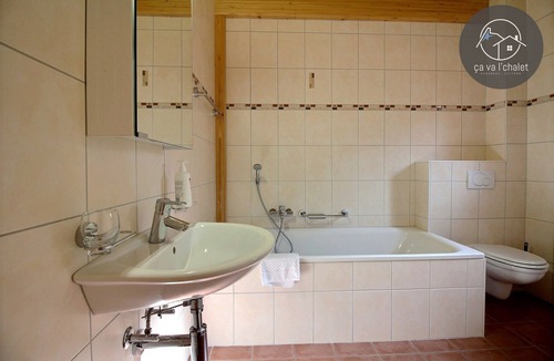 Chamoson Ski Chalet | Chez Cheryl, Mayens-de-Chamoson, Haven of Serenity