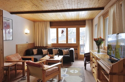 Grimentz Apartment | Comfortable 3-room apartment for 4 persons : Living - 1 room with 2 beds - 1 room with 2 bunk beds