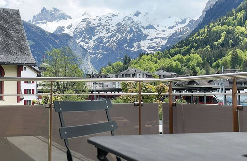 Engelberg Apartment | Cosy apartment for 2 people with WIFI, TV, balcony and pets allowed
