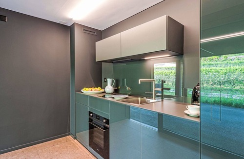 Stabio Apartment | Cosy apartment for 2 people with WIFI, A/C, TV and balcony