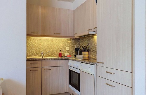 Davos-Dorf Apartment | Cosy apartment for 2 people with WIFI, TV, pets allowed and panoramic view