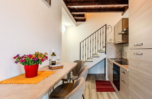 Azzano Apartment | Cosy apartment for 3 guests with WIFI, A/C and TV