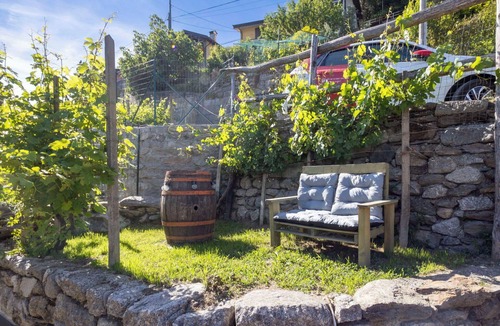Civo Apartment | Cosy apartment for 3 guests with WIFI, hot tub, A/C, TV and terrace