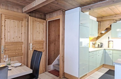 Lauterbrunnen Apartment | Cosy apartment for 4 people with WIFI, TV, terrace, pets allowed and panoramic view