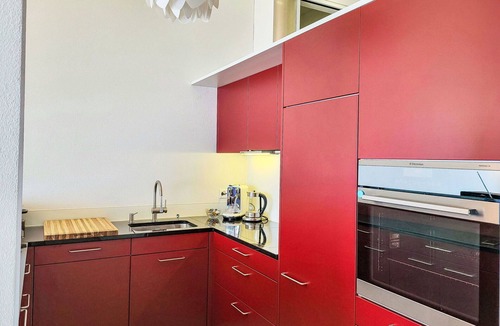 Gordola Apartment | Cosy apartment for 4 guests with WIFI, TV, patio, pets allowed and panoramic view
