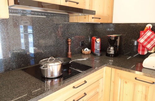 Evolene Apartment | Cosy apartment for 4 people with WIFI, TV, terrace and panoramic view