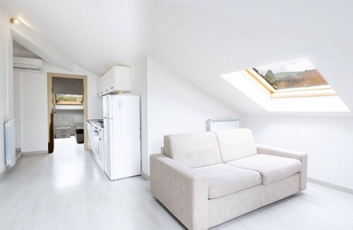 Meina Apartment | Cosy apartment for 4 people with pool, A/C, TV and balcony