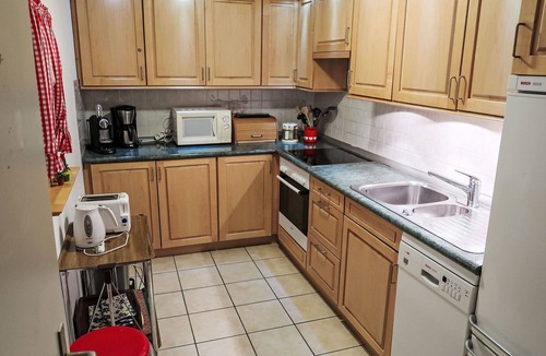 Acletta Apartment | Cosy apartment for 7 people with WIFI, pool, TV, balcony and panoramic view