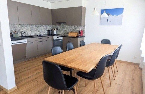 Laax Apartment | Cosy apartment for 7 people with WIFI, TV and balcony
