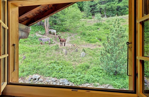Arolla Apartment | Cosy apartment for 8 guests with WIFI, TV, balcony, pets allowed and panoramic view