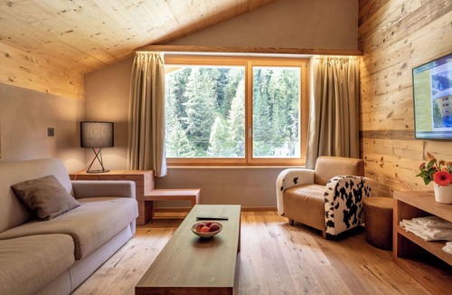 Zinal Apartment | Cosy apartment for 8 people with WIFI, TV and pets allowed