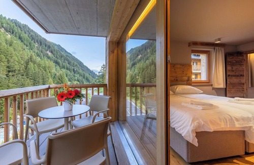 Zinal Apartment | Cosy apartment for 8 people with WIFI, TV and pets allowed