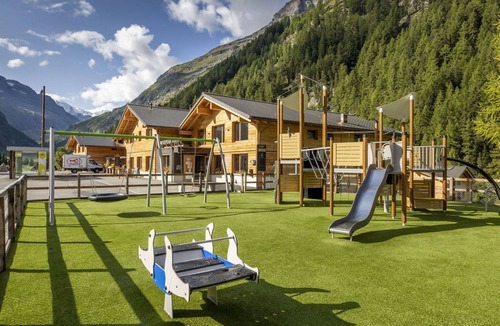 Zinal Apartment | Cosy apartment for 8 people with WIFI, TV and pets allowed