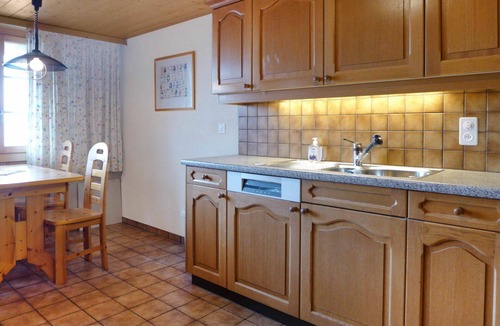 Beatenberg Apartment | Cosy apartment for 6 people with WIFI, TV, balcony, pets allowed and panoramic view