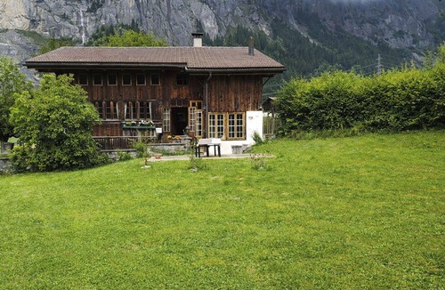 Kandersteg Apartment | Cosy apartment for 7 people with WIFI and balcony
