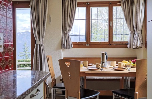 Sundlauenen Apartment | Cosy apartment for 4 guests with WIFI and patio