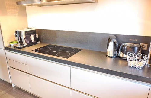 Randogne House | Cosy apartment in villa for 6 people with WIFI, TV and balcony