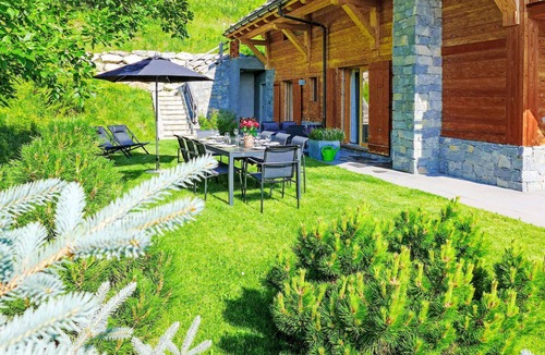 Randogne House | Cosy apartment in villa for 6 people with WIFI, TV and balcony