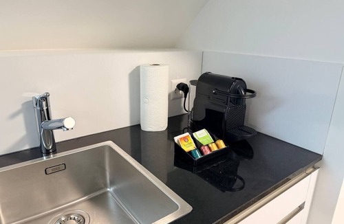 Wipkingen Apartment | Cosy attic studio for two — quiet Wipkingen, tram nearby