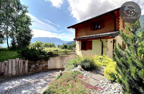 Ovronnaz Ski Chalet | Cosy Chalet Cassiopée in the center of the resort