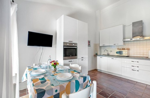Raffa Apartment | Cosy House Serena- park & shared pool, Puegnago del Garda, Italy