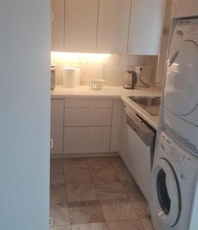 Grenchen Apartment | Cosy Room in a 3 Bedroom Flat