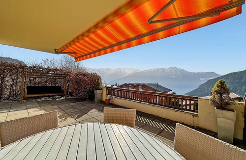 Ovronnaz Apartment | Cosy Stopover near slopes and therms-Swiss Alps