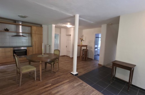 Center Apartment | Cozy 3 room apartment in the middle of nature Top of Zurich 21 min. from the center