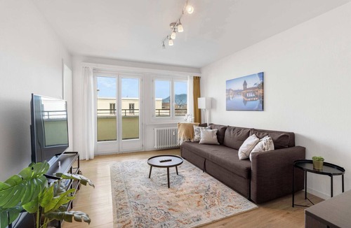 Lucerne Apartment | Cozy Central Lucerne Apartment with Balcony