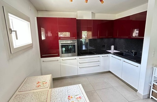 Pregassona Apartment | Cozy room in a new apartment, a 14-minute bus ride from Lugano city center.
