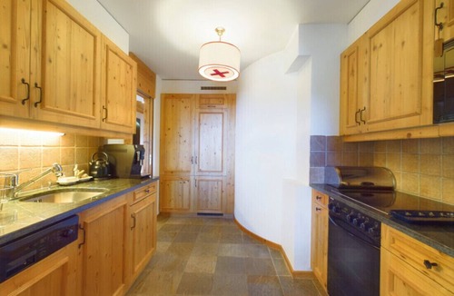 Randogne Apartment | Crans-Montana – High-End Alpine Apartment with 3 Bedrooms & Sunny Terrace
